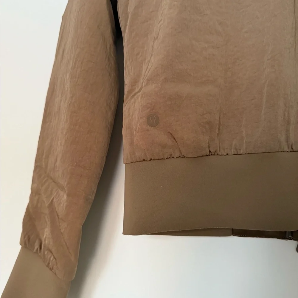 Lululemon Reversible Insulated Non-Stop Cotton Bomber Jacket Artifact brown sz 4 - Picture 15 of 16
